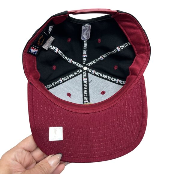 NWOT Adidas Cleveland Cavaliers 2016 NBA Champions Snapback Baseball Hat - Picture 4 of 6